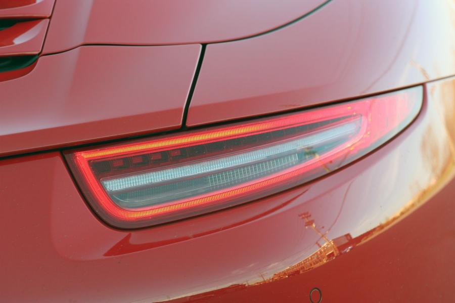  Porsche 911 Carrera Cabriolet 2012 года  (фото 3 из 19)